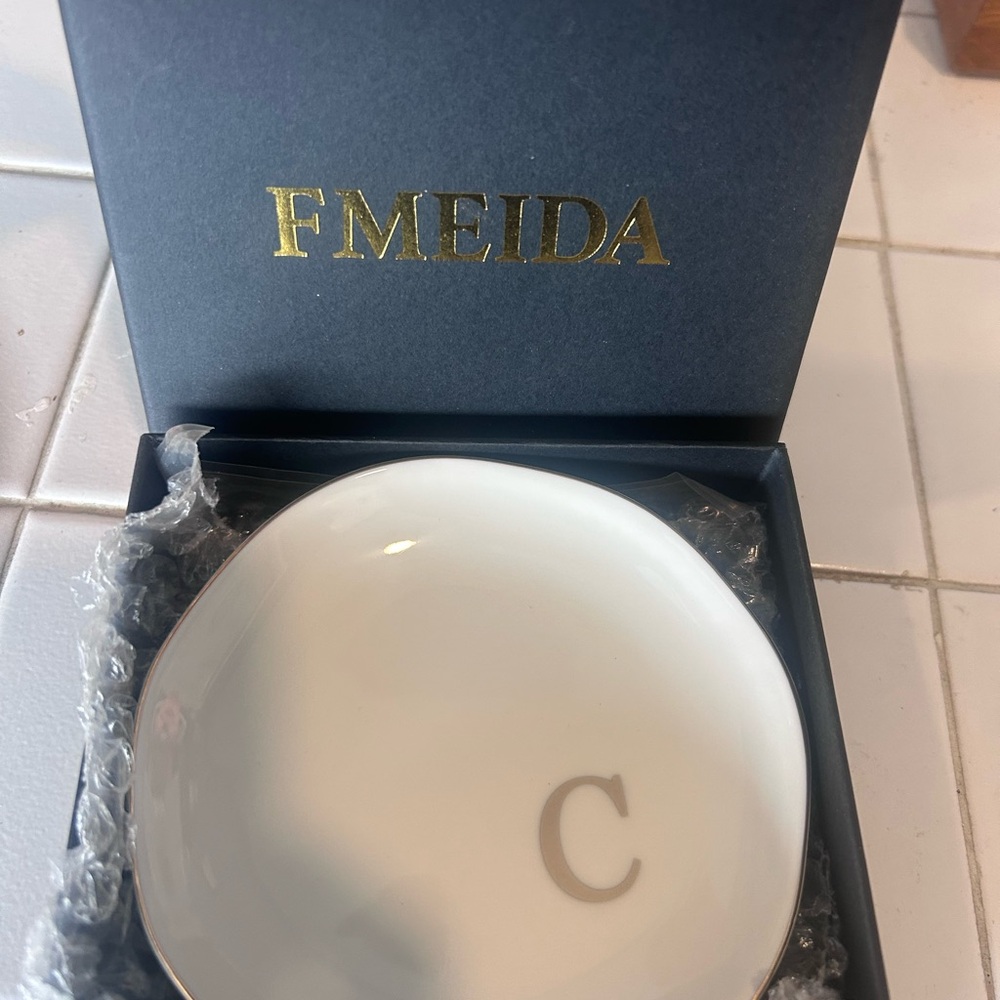 White Porcelain Monogram 'C' Decorative Dish with Gold Trim